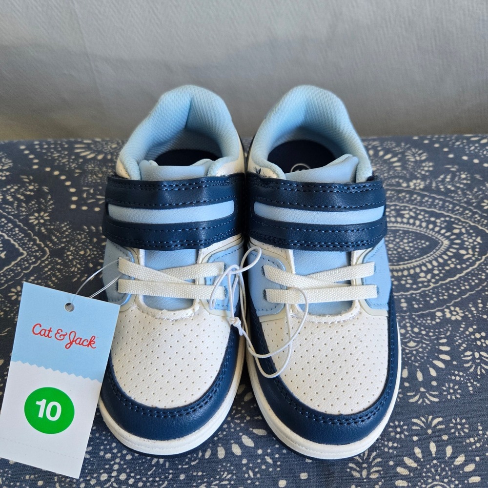 Cat & Jack Colorblock Athletic Sneakers Blue White Sporty Casual Size 10